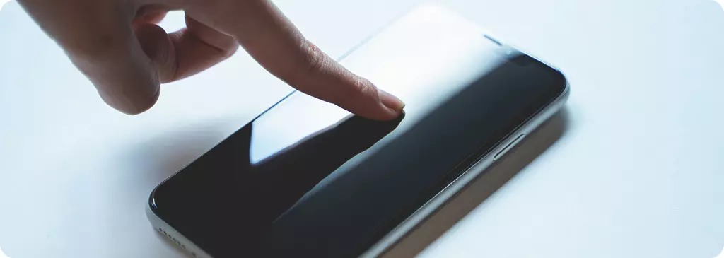 How to choose and install glass for your phone?