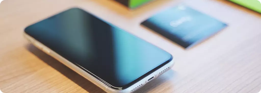 How to choose and install glass for your phone?