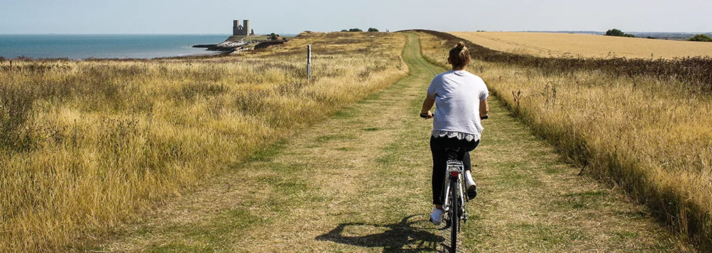 Electronics on a bike - what gadgets to take on a bicycle journey?