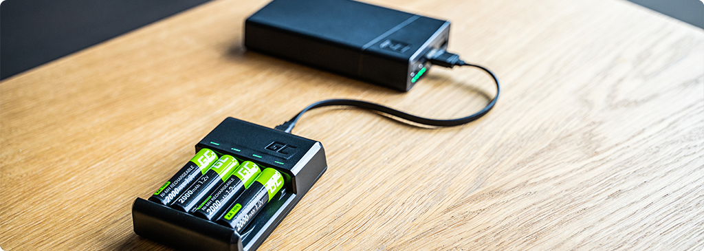 AA/AAA chargers and rechargeable batteries – small, reusable batteries that last years