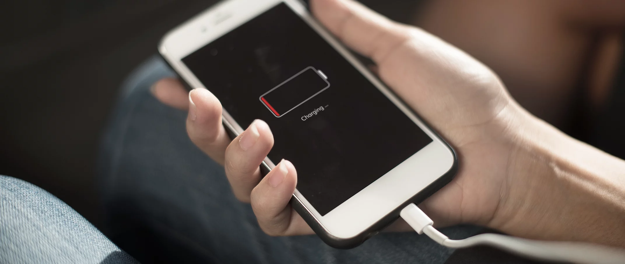 How to properly charge a new phone?