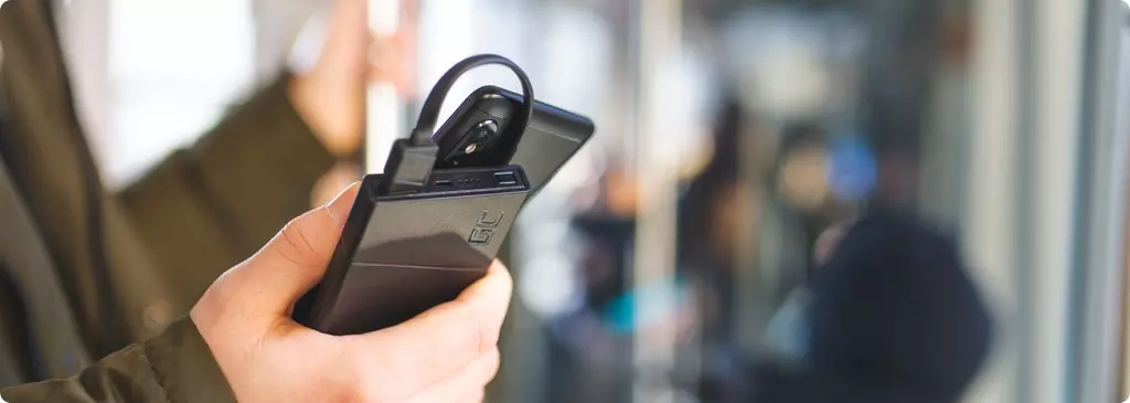 How to properly charge a new phone?