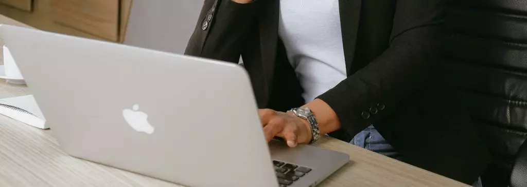 Battery replacement – MacBook. Choosing the right battery