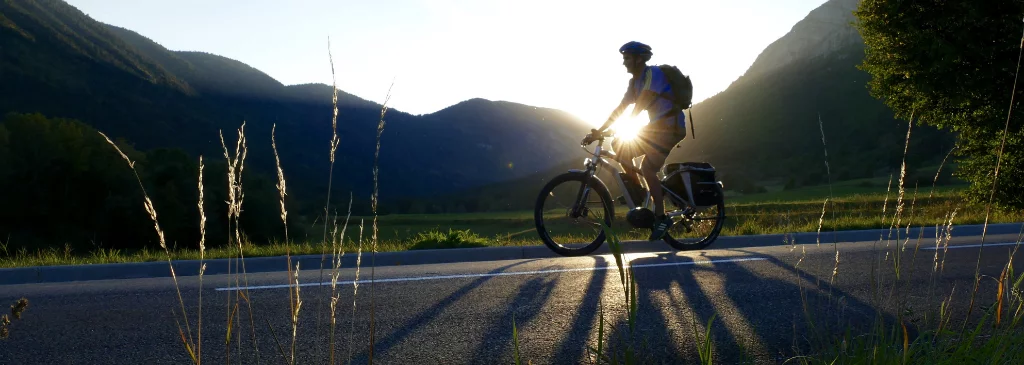 how does an e-bike work